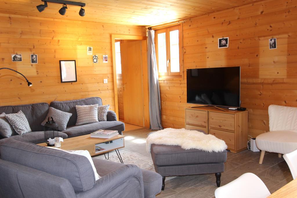La Boutique Apartment Rossinière Екстериор снимка